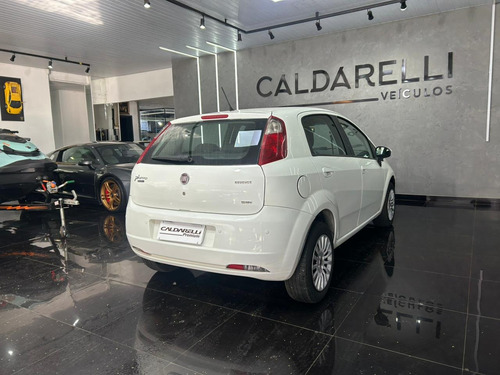 Fiat Punto 1.6 16v Essence Flex 5p
