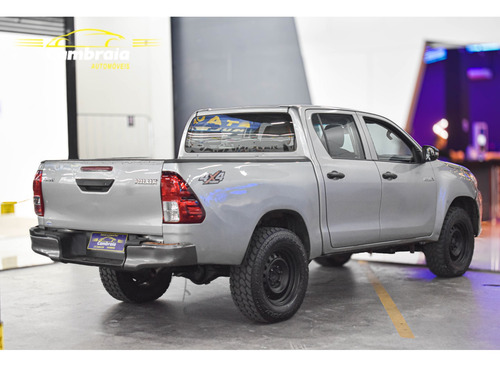 Toyota Hilux 2.8 POWER PACK 4X4 CD 16V DIESEL 4P MANUAL