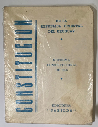 Constitución De La República Oriental Del Uruguay         A3