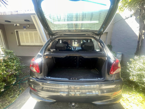 Peugeot 207 1.4 Sedan Hdi Xt