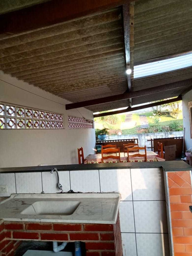 Vendo Uma Linda Chácara Em Ribeirão Pires.