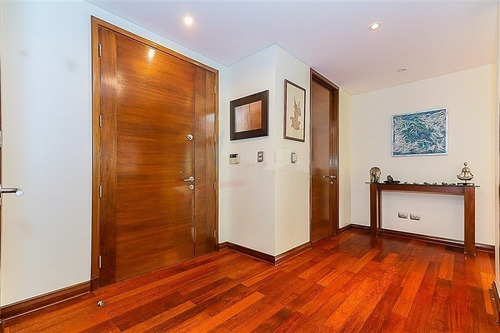 Departamento En Venta De 4 Dorm+2 Est+1 Bod En Las C