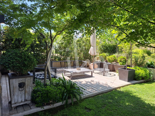 Impactante Departamento Duplex Con Lindo Jardin Piscina
