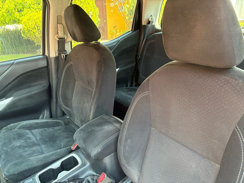 Nissan Np 300 Doble Cabina Se Estandard