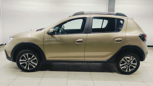 Renault Stepway 5p Intens L4/1.6 Aut