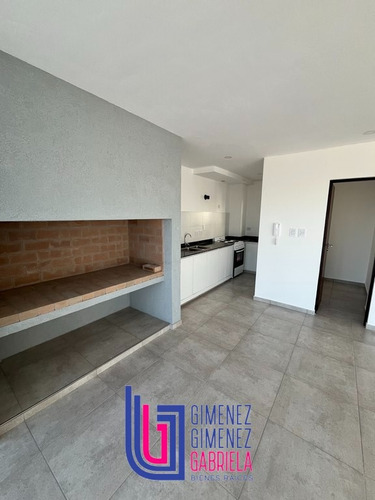 Venta De Departamento Dos Dormitorios Calle 54 E/ 23 Y 24