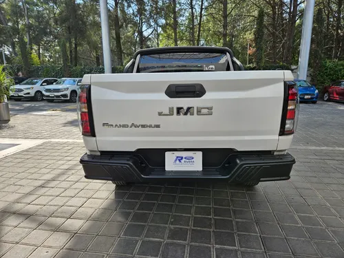 JMC Grand Avenue 2.3 Gtdi Gl 4X2 At