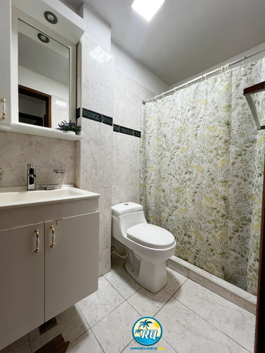 Res Los Cayos (cayó Grande) - Impecable Apartamento En Venta