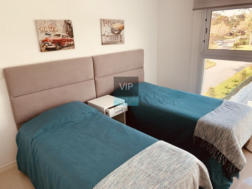 Vendo Unidad Penthouse Frente Al Mar- Ref: 505
