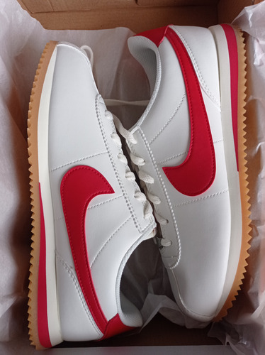 Tenis Nike Cortez #4 (Usado)