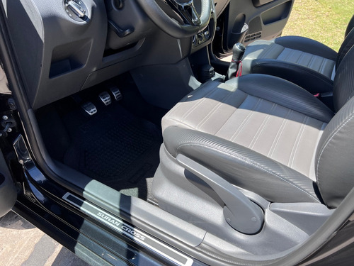 Imagen 10 de 23 de Volkswagen Suran 1.6 Highline Msi 110cv Techo - Cuero - Gps