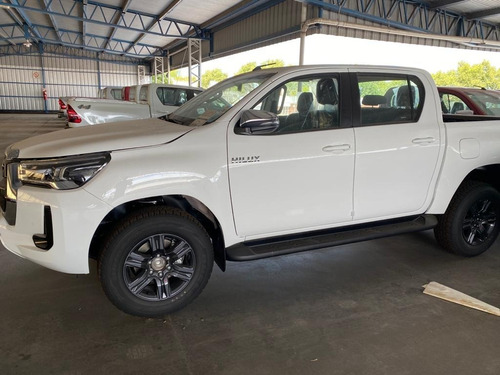 Toyota Hilux Srv 4x2 Automatica - 0km 2021