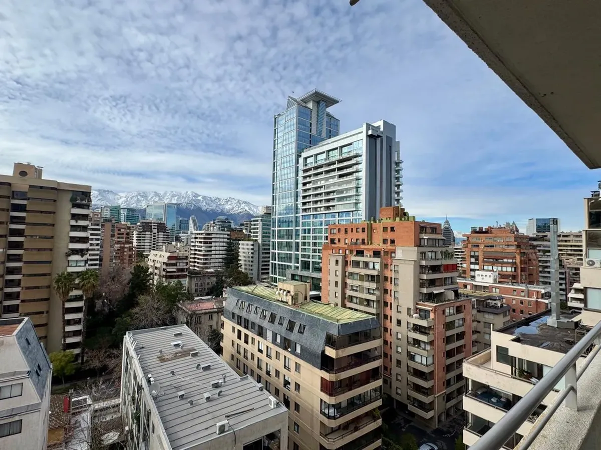 Imagen 4 de 14 de Arriendo Dpto. Amoblado En Barrio El Golf - 2d 2b 1e 1b