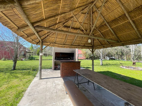 Casa Quinta En Venta Con Gran Parque Y Pileta.