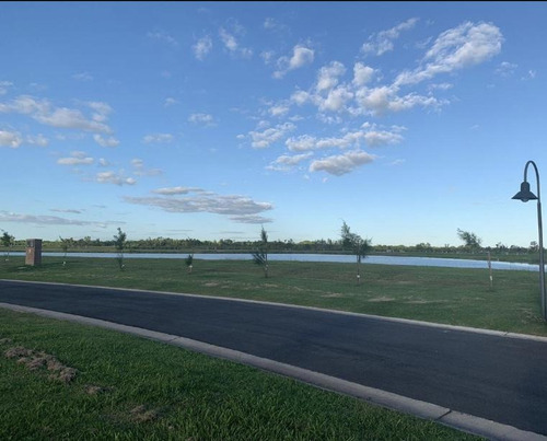Venta Terreno A La Laguna 853m2 Barrio Náutico El Naudir, Escobar. Salida Al Rio.