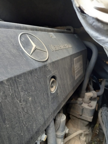 Imagem 8 de 9 de Mercedes Atego 2425 6x2 2010 No Sider