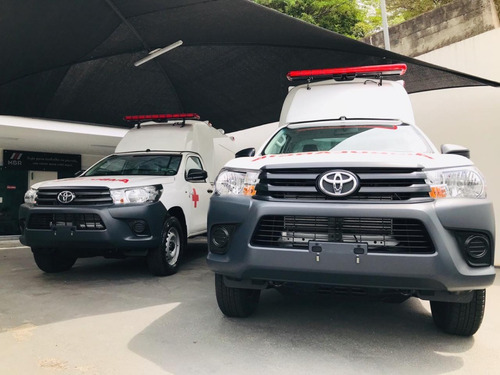 Toyota Hilux Ambulancia 2.8 Tdi Cab. Simples Chassis 4x4 2p