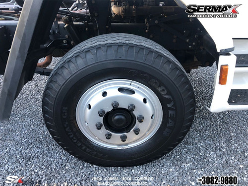 Imagem 9 de 12 de Ford Cargo 1317