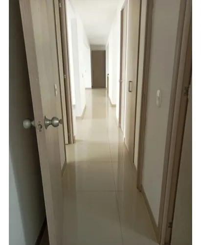 Venta De Apartamento De 112mts2 En El Castillo, Jamundí, 9086.