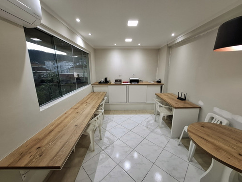 Apartamento 2 Dormitórios Com 1 Suite