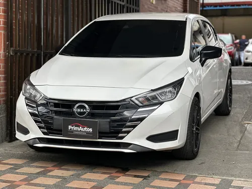 Nissan Versa 1.6 Sense