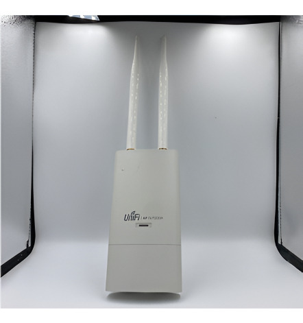 Access Point Ubiquiti Unifi Modelo Ap Outdoor 2.4ghz (Usado)