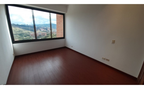 Alquiler Apto Colinas Del Tamanaco 369m2 4h+s/5b+s/5p