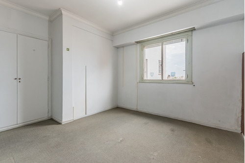 Imagen 13 de 30 de Venta Departamento Muy Luminoso De 4 Ambientes Con Dependencia En Balvanera