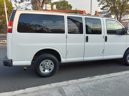 Chevrolet Express 6.0ls D 12 Pas At