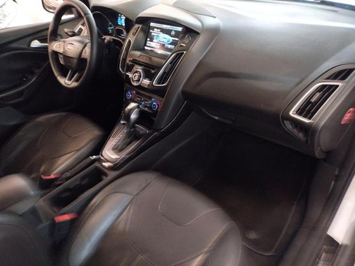 Ford Focus Titanium 2.0 16v