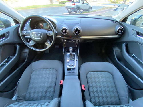 Audi A3 1.8 Ambiente Mt