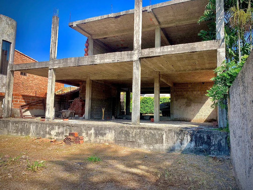Casa En Venta Obra Gris Lomas Del Country Casa En Construccion Atc-623