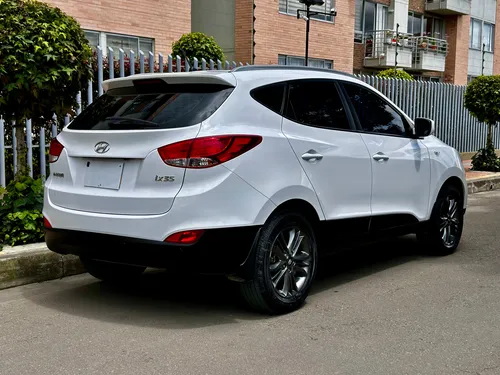 Hyundai TUCSON IX-35 2.0 Style