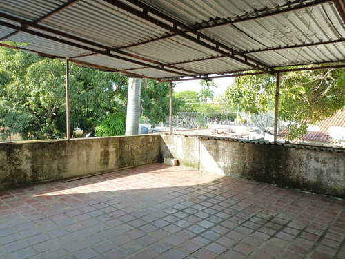 Imagen 10 de 16 de Yosmar & Fernando Vende Local Comercial Casa En El Viñedo,valencia , Carabobo, La Viña