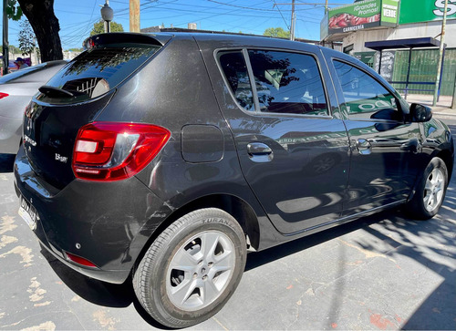 Imagen 5 de 8 de Renault Sandero 2015 1.6 Privilege Nav 105cv