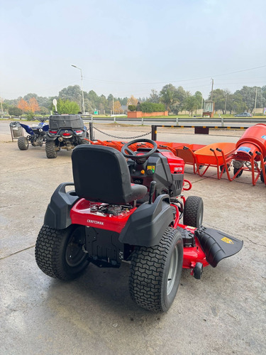 Tractor Corta Césped A Gasolina Craftsman 24hp