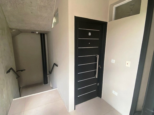 Imagen 16 de 19 de Departamento 2 Ambientes Venta Coghlan Coch. Op.