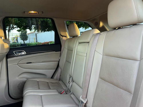 Jeep Grand Cherokee 3.6 Limited Lujo V6 4x2 At