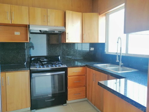 Apartamento En Venta En Evaristo Morales.