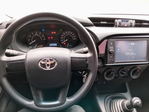 Toyota Hilux 2.7 Gasolina 4x2 Chasis Como Nueva