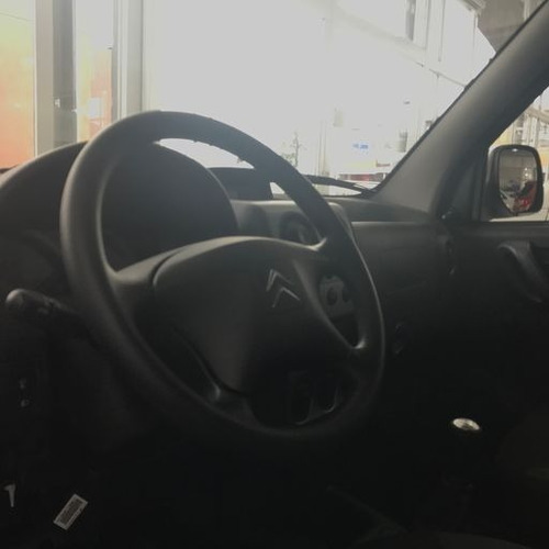 Imagen 9 de 15 de Citroen Berlingo 1.6 Hdi 92 Business Am20 Anticipo Mas Cuota