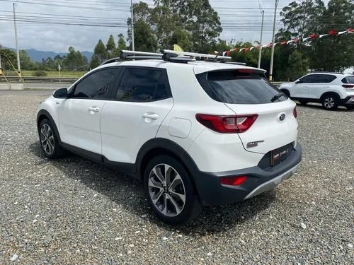 Kia Stonic Zenith Mt 1.0t 4x2