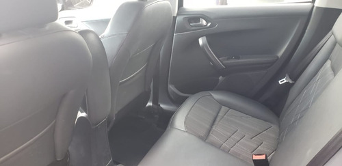 Robayna Peugeot 208 Feline 1.6 Año 2014 Negro
