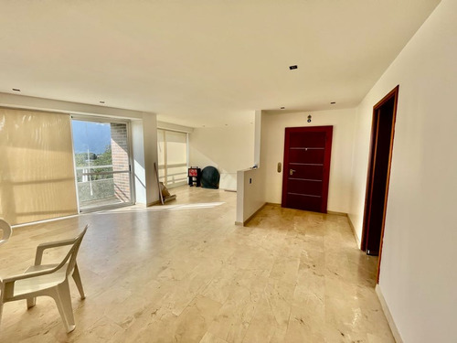 Vendo Apartamento 210 M2 4h/4b/3p Lomas Del Sol
