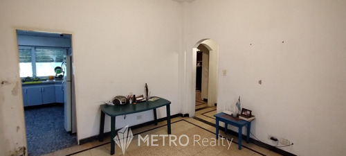 Casa En Venta De 4 Ambientes En Villa Adelina, Vicente López