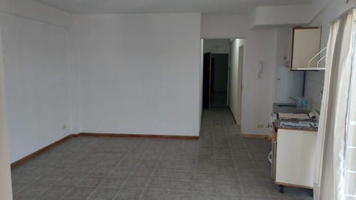 Departamento En Alquiler 24 Meses - Av Juan De Garay Al 3200, San Cristobal - $ 500.000 / Mes - 2 Amb.