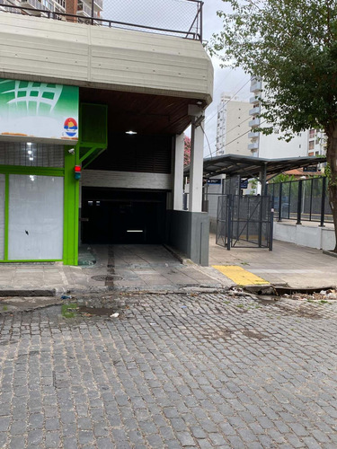 Venta Cochera Cubierta Olivos Excelente Ubicacion