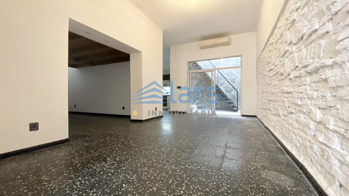 Apartamento En Alquiler / Cordón - Inmobiliaria Lars