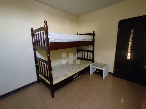 Imagen 9 de 13 de Venta Apartamento Lecheria Morro Humboldt