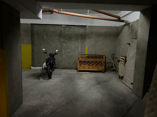 Venta Cochera Barrio Loudes Sanatorio De La Mujer